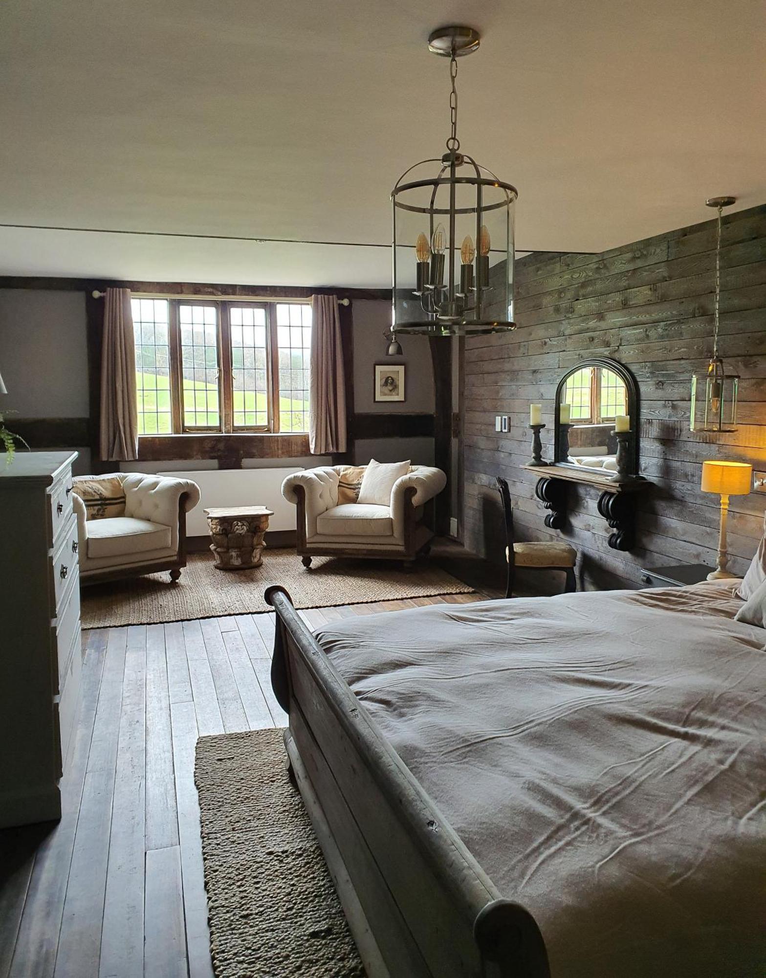 The Threshing Barn At Penrhos Court Villa Kington  Room photo